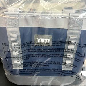 Brand new yeti carryall 35 in navy
